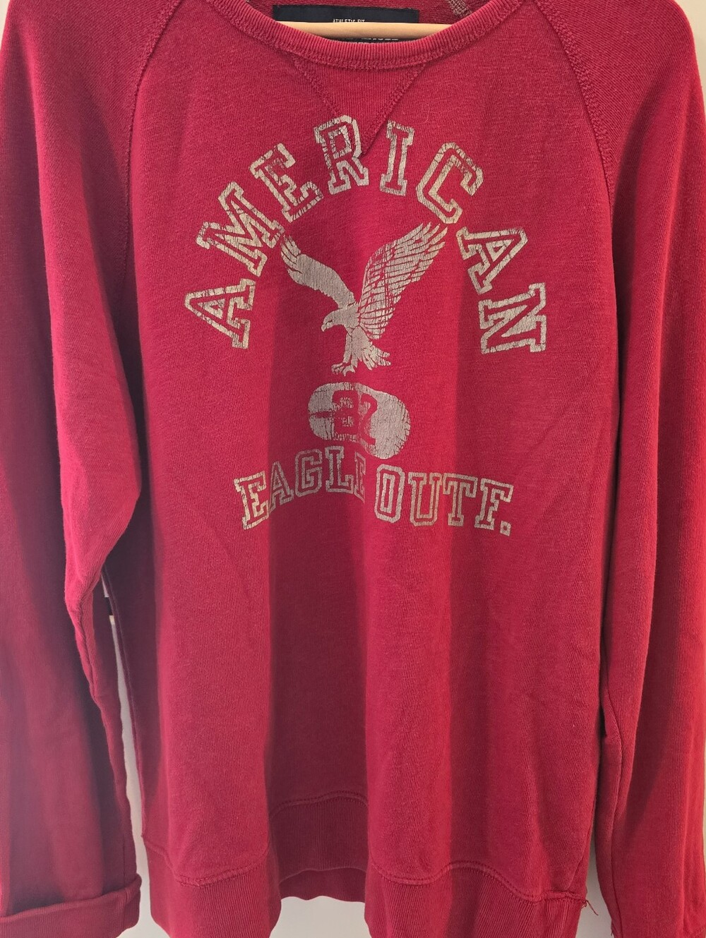 American Eagle Outfitters Red Crewneck Sweatshirt with Vintage Eagle Graphic